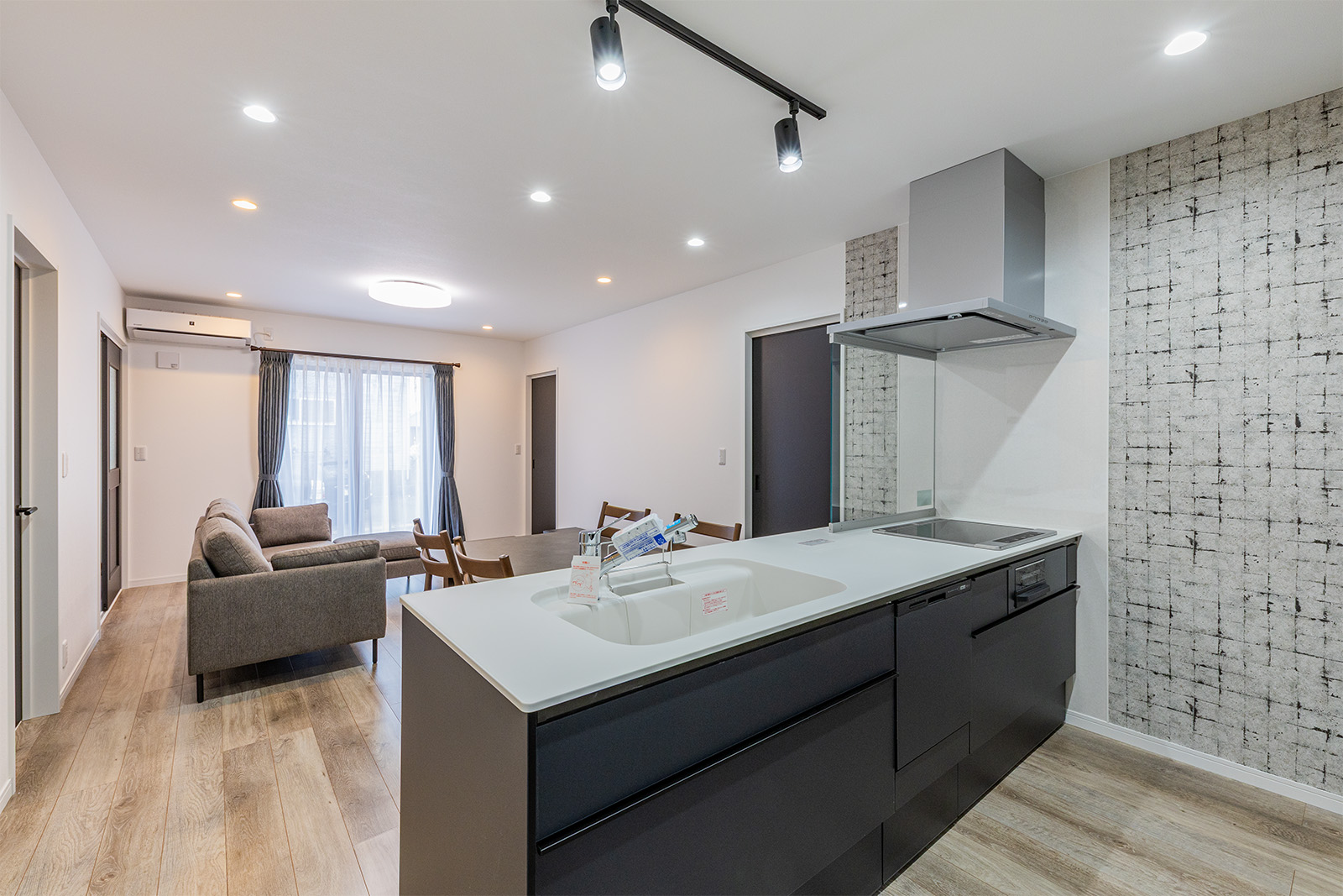 セントラルパーク南鷹尾A棟-004